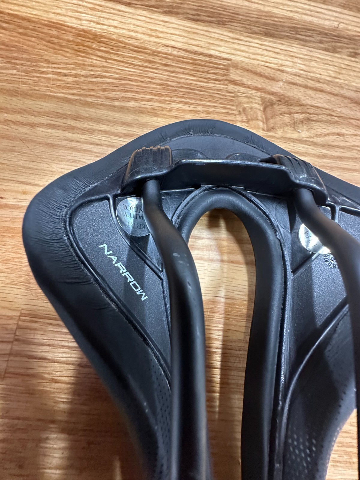 Selle San Marco Short Fit Narrow Magnesium Rail Look Branded (255)