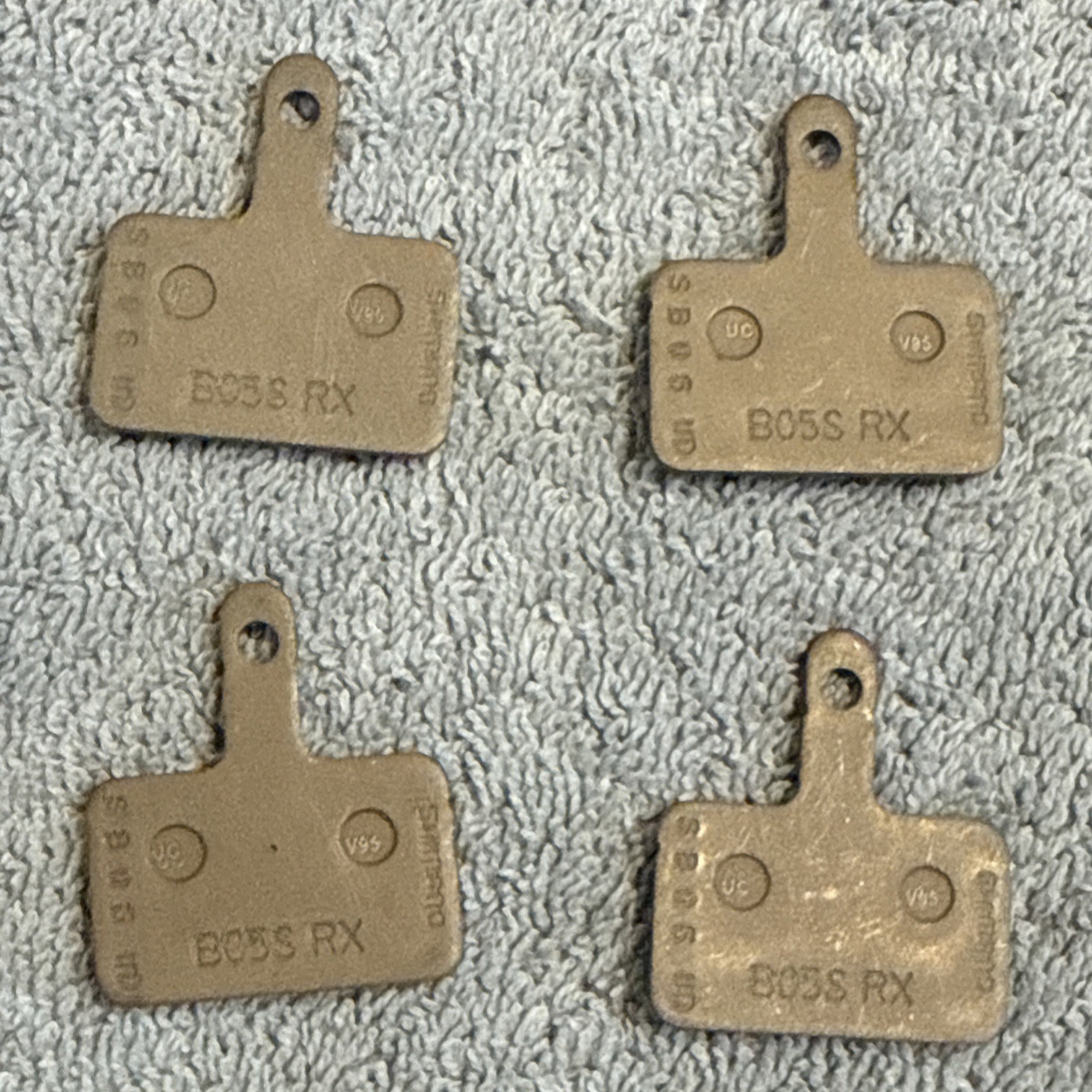 2x Shimano B05S-RX Resin Disc Brake Pads w/o Fins – see images for fit [ssg]