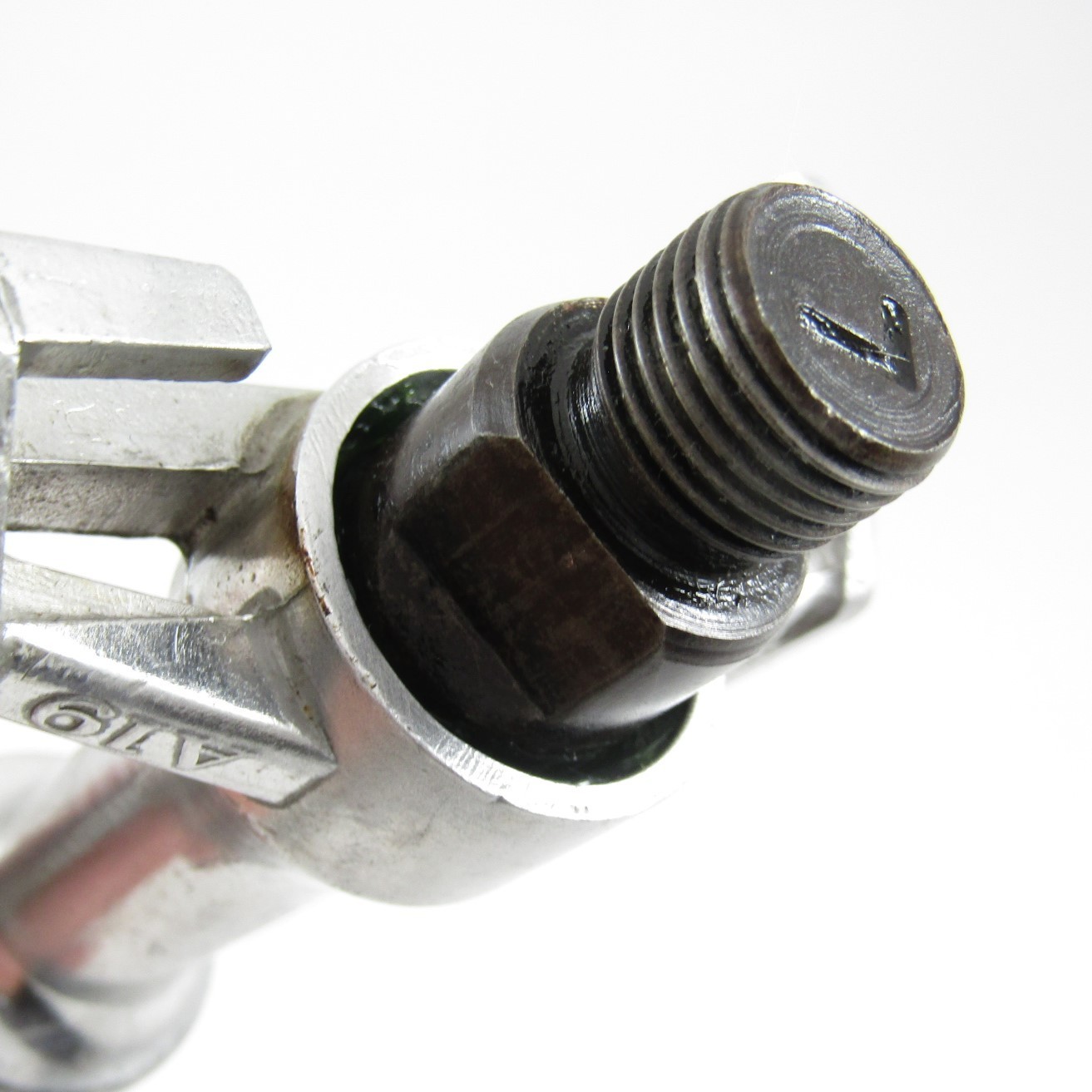 HTI A19 quill pedals with Cat Eye reflectors