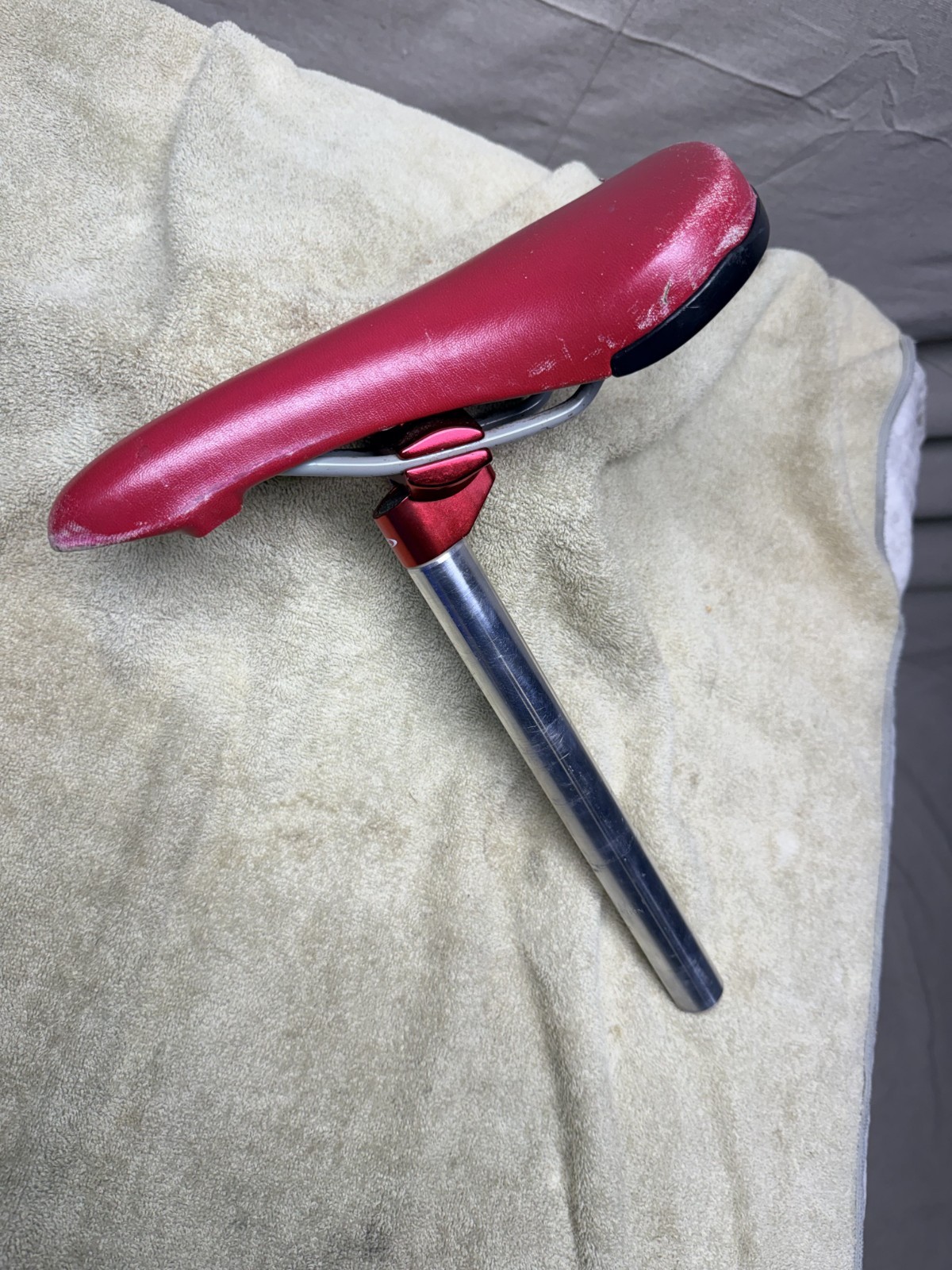 Vintage Mid-School BMX 96 Schwinn XS Seat & Post – Red – Clean 6/10