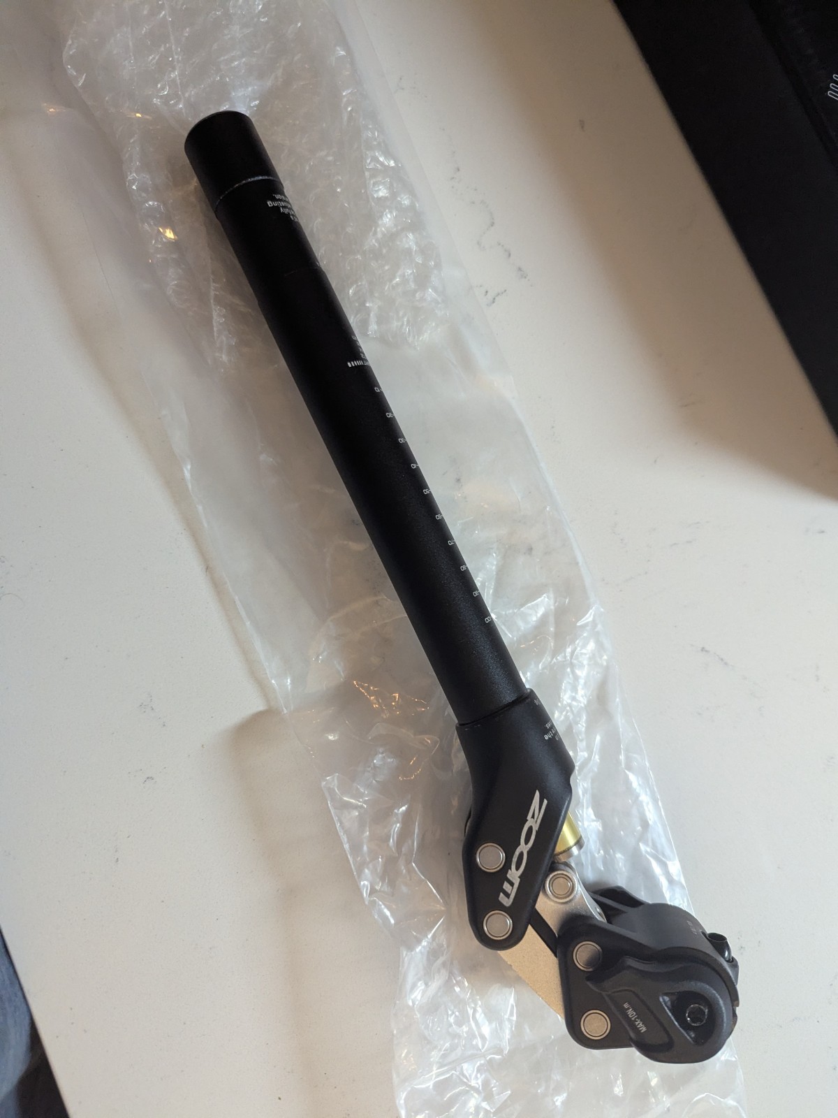 Zoom SP442 Adjustable Bike Suspension Seatpost for Off-road, Gravel, 27.2 Od