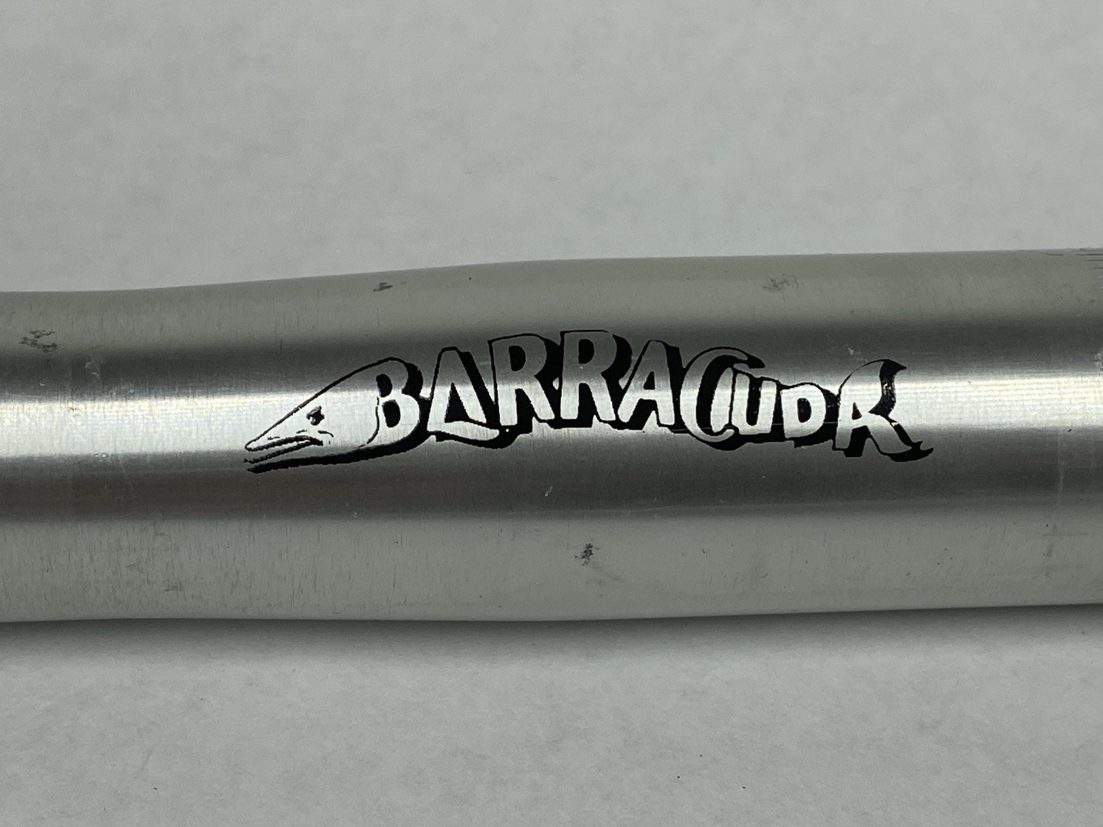 Barracuda MTB Handlebar 25.4 Silver Alloy Vintage Flat Bar 560mm Wide Clean Logo