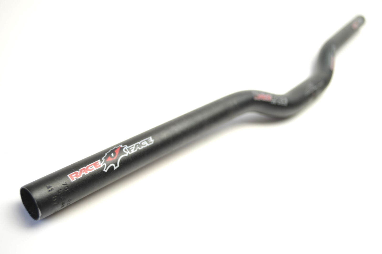 RACE FACE DEUS XC ALLOY BICYCLE 640 MM LOW RISE HANDLEBAR 5° SWEEP 25.4 MM CLAMP