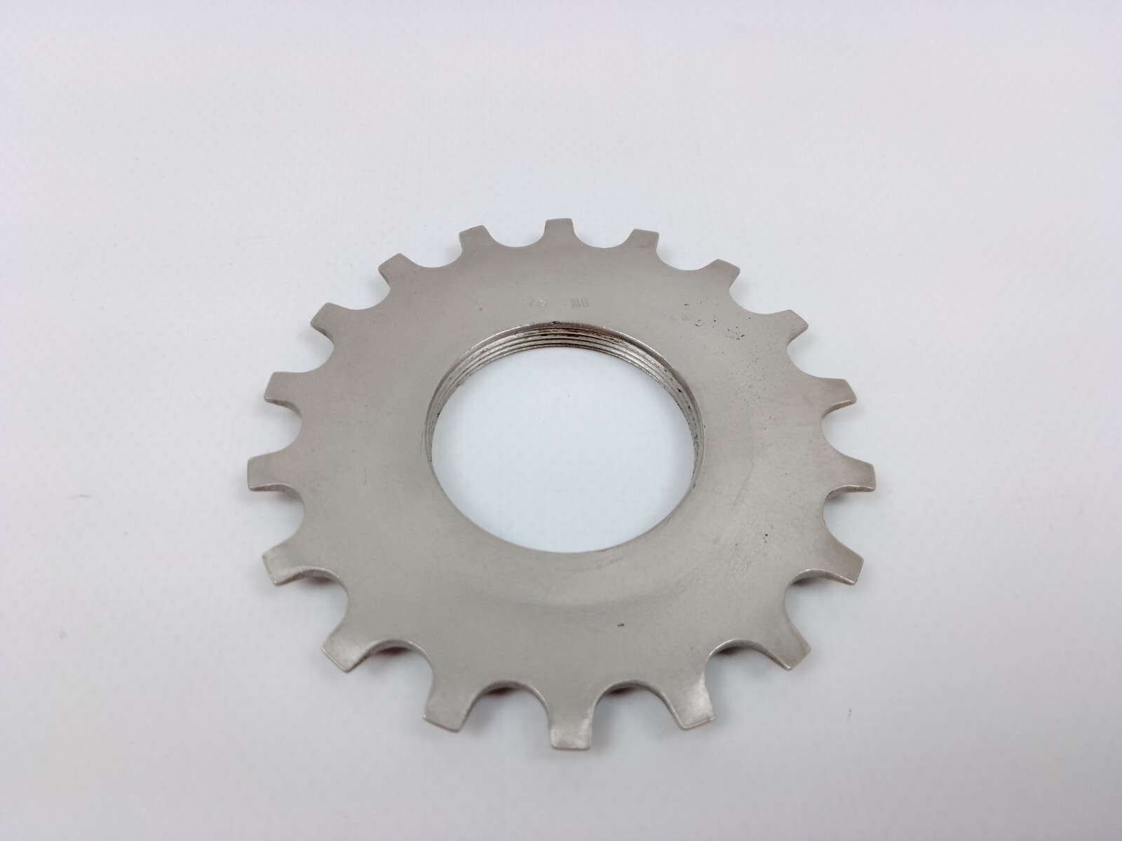NOS Shimano 600 CS-6400 7S UG Uniglide Cassette End Sprocket 18T Threaded Cog