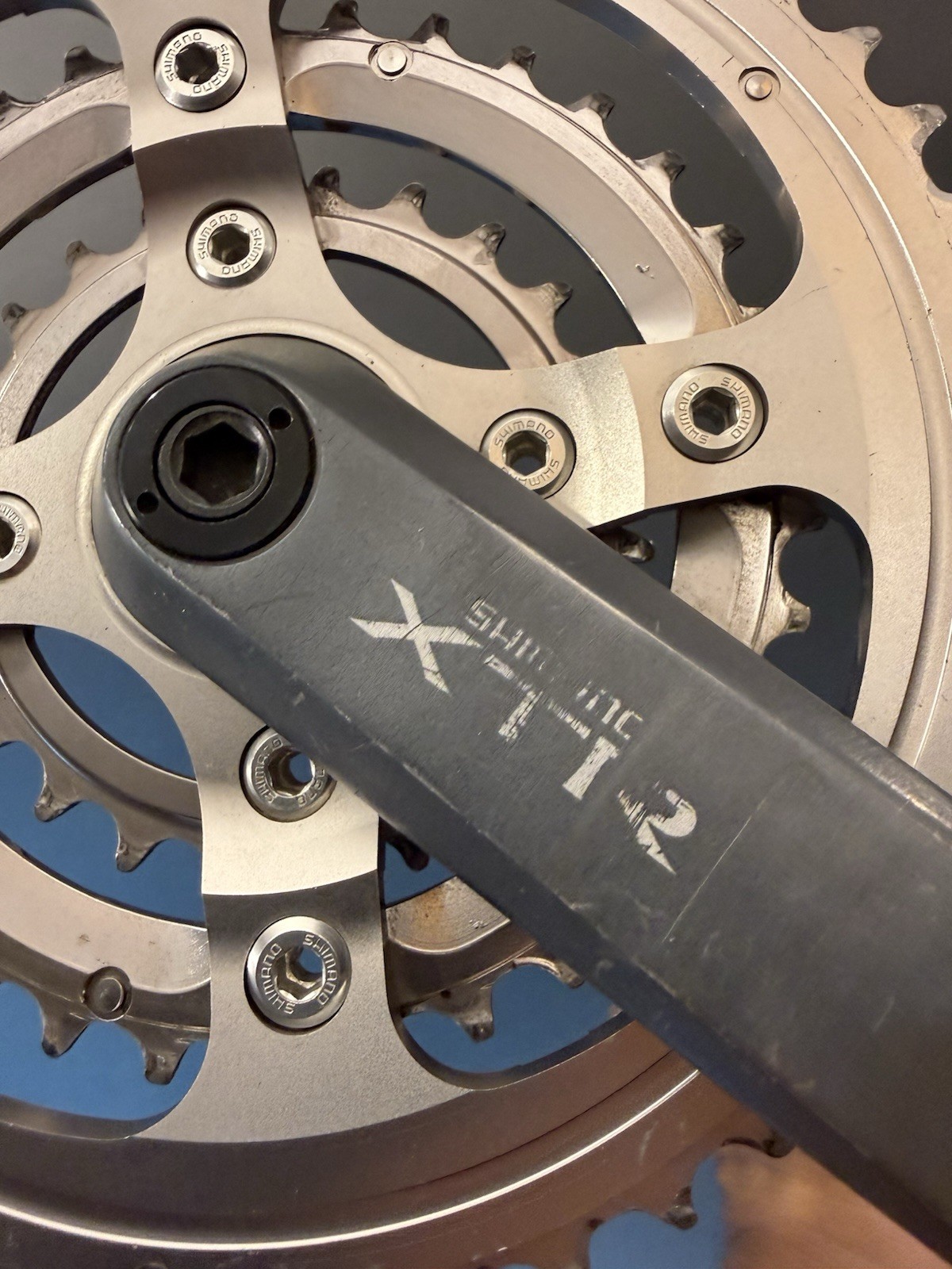 Shimano XTR FC-M951 Crankset – 180mm – w/ BB-M950 Bottom Bracket – Octalink V