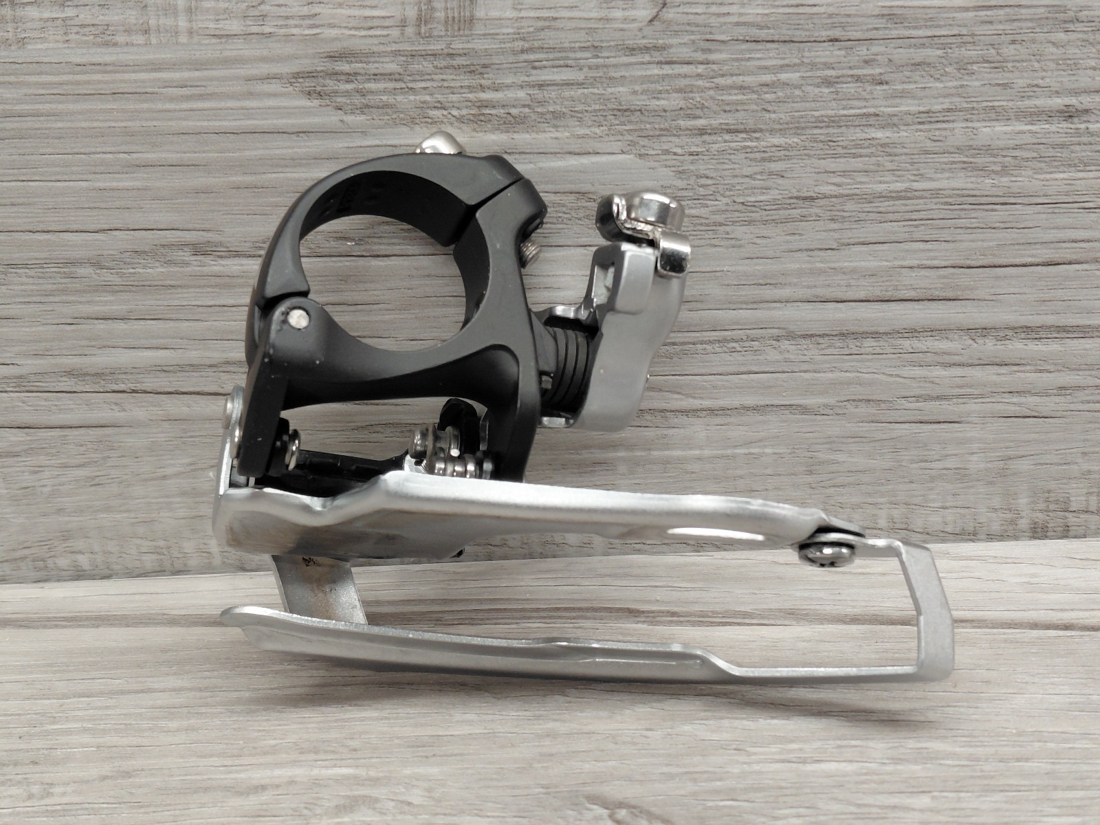 Vintage Shimano Deore LX FD-M570 Front Derailleur 28.6mm Top Pull MTB Triple