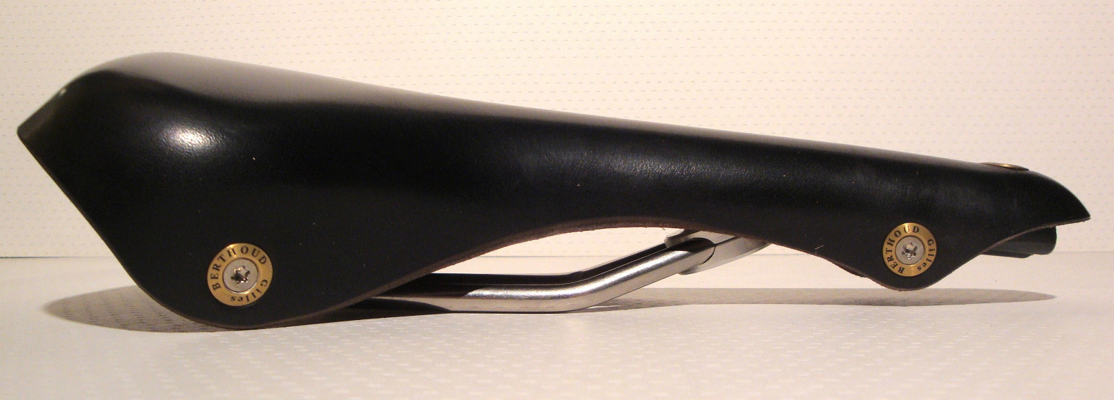 NEW GILLES BERTHOUD SADDLE SEAT SOULOR BLACK MADE IN FRANCE IDEALE BROOKS