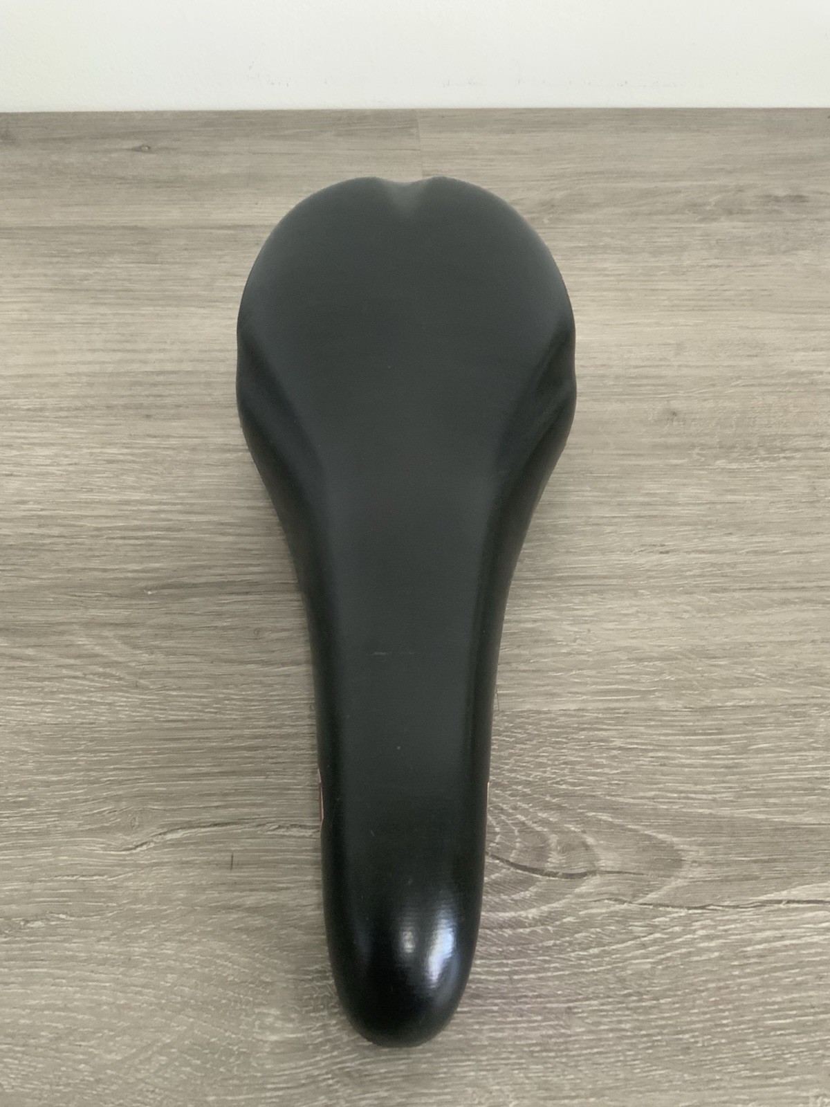 VELO 314 ROAD BIKE SADDLE 344 GRAMS 122 MM x 285 MM