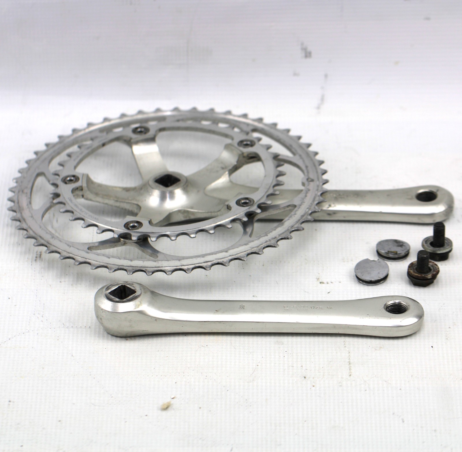 SHIMANO 600 ULTEGRA CRANKSET FC-6400 172.5mm 38-53t 680g Square Taper Double