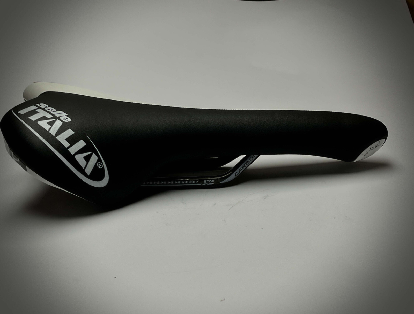 Nos Selle Italia Turbomatic White And Black Leather Saddle Carbon New From 2009
