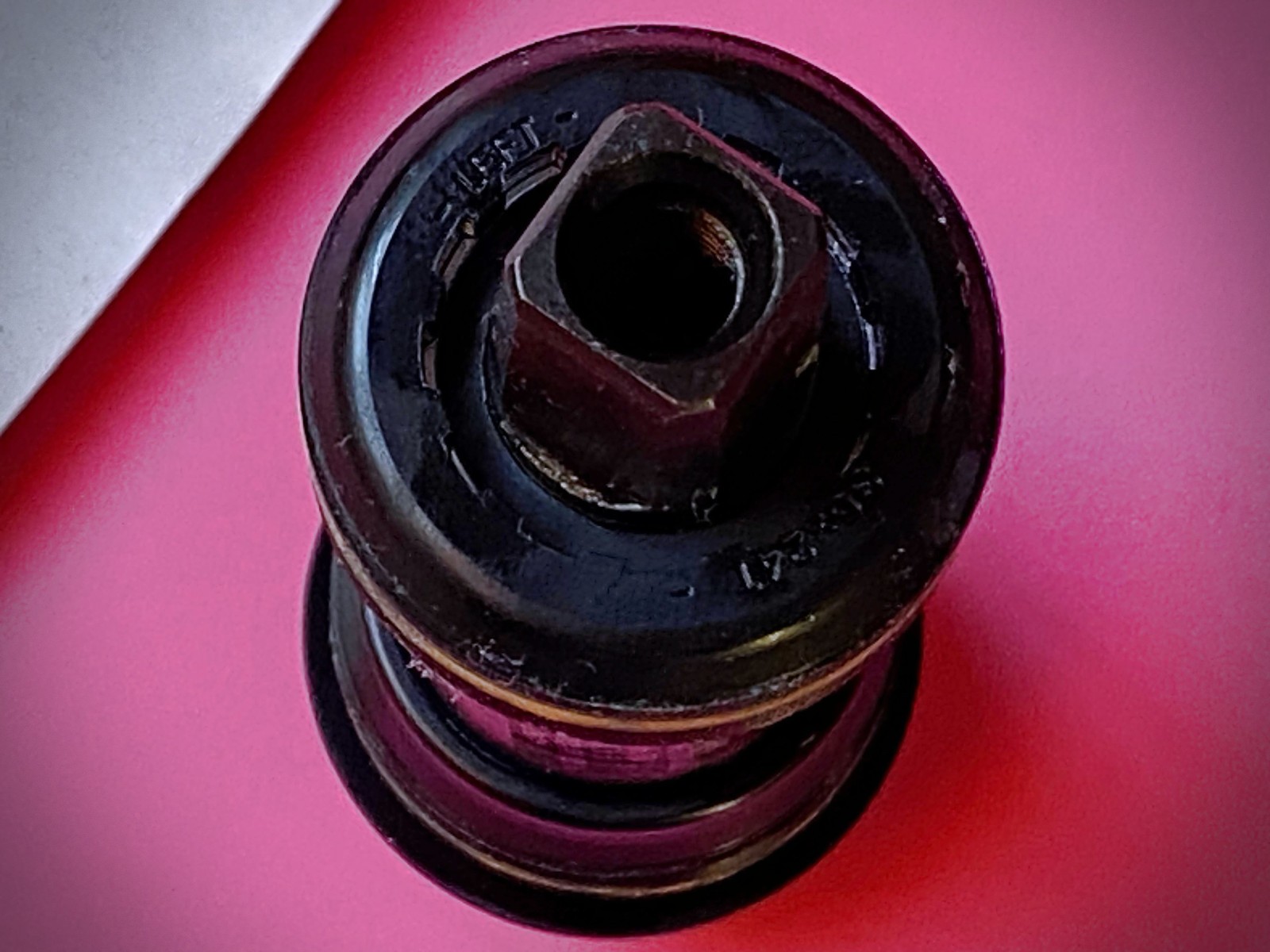 Campagnolo Centaur Bottom Bracket ITA THREAD AXLE 111mm NEW