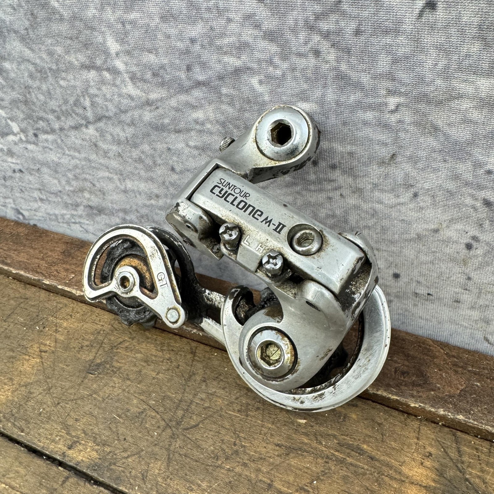 Vintage SunTour Cyclone M-II GT Rear Derailleur Long Cage Bolt-On M2 80s Japan