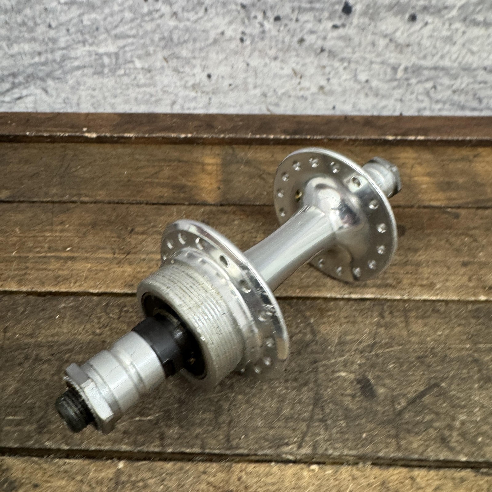 Vintage Suntour XC Pro WTB Grease Guard Rear Hub 32H QR 135mm MTB Silver