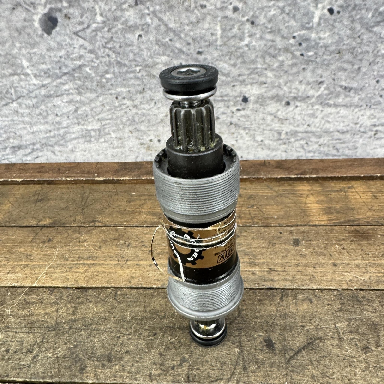 Truvativ Power Spline Bottom Bracket BB-06-PSPL-118/68E 68mm BSA Gray MTB Bike
