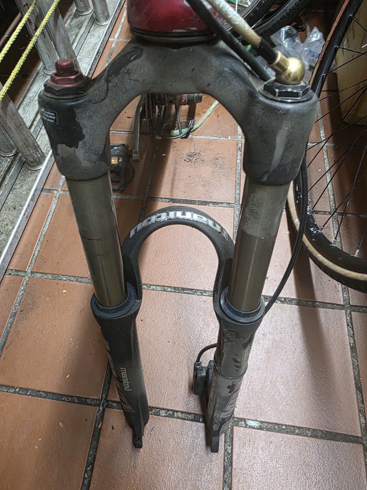 Manitou Minute 1:00 SPV IT Suspension Fork 26” 1-1/8″ Disc 100mm 130mm Travel