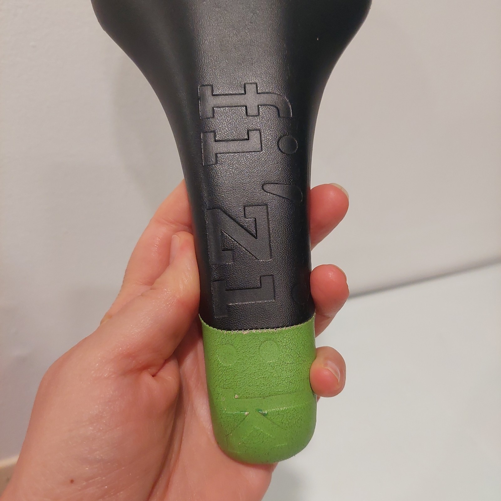Fizik Tundra 2 Saddle Manganese Hollow Rails Black Green White Handmade In Italy