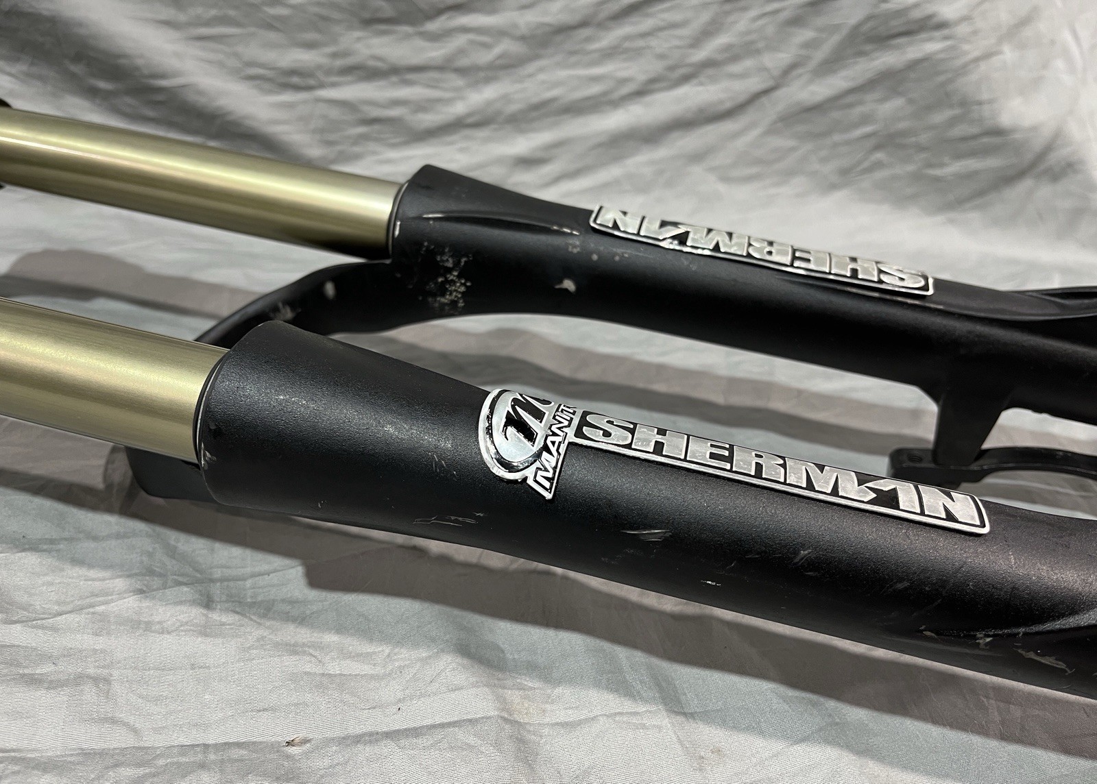 Manitou Sherman Fork 26″ 150mm Travel 100 x 9mm QR Disc 1 1/2″ x 8 3/16″ Black