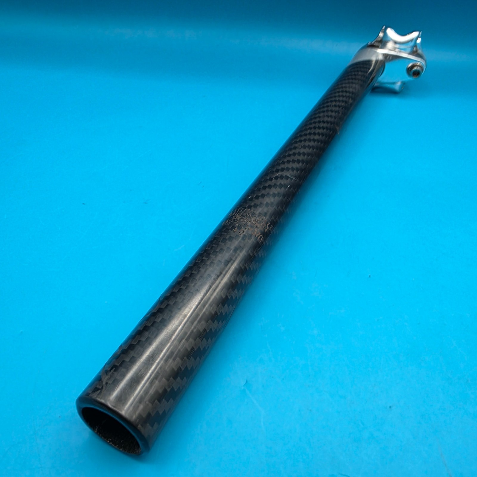 GIANT Bicycles Carbon Fiber Seatpost 27.2mm Diameter 360mm Length 20mm Offset