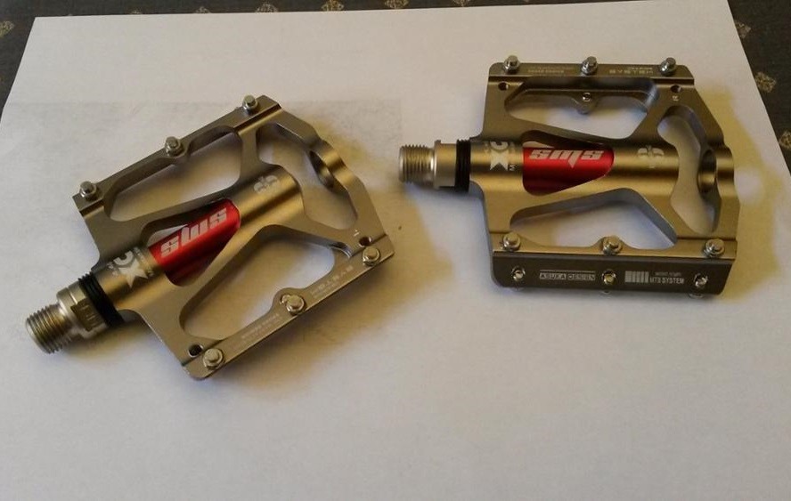 Aluminum Road MTB Mountain Bike XC Bicycle Pedal 3 Bearings Flat Pedals Gray