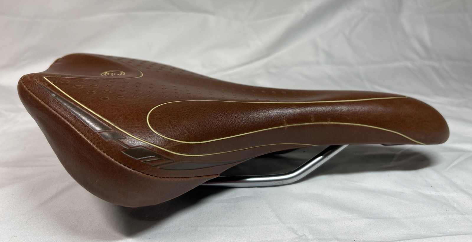 Bontrager H1 Bike Saddle Seat Brown 155mm Width 270mm Length Trek Bicycle