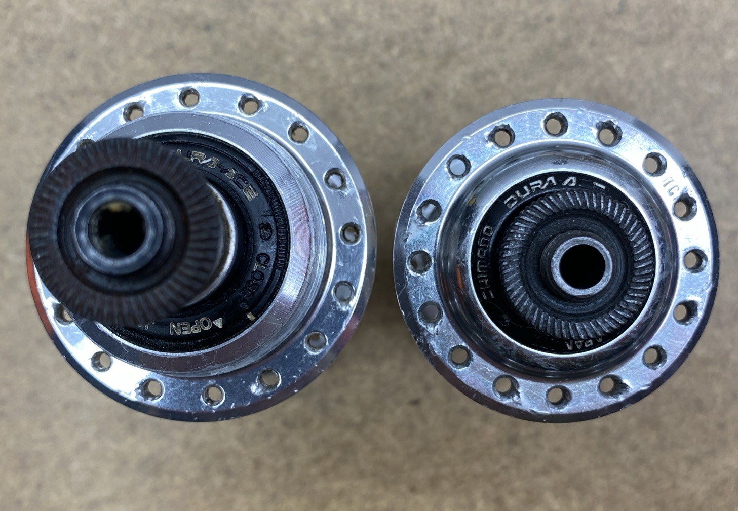 Vintage Shimano Dura-Ace hub set, 32-hole, 100/126mm, freewheel
