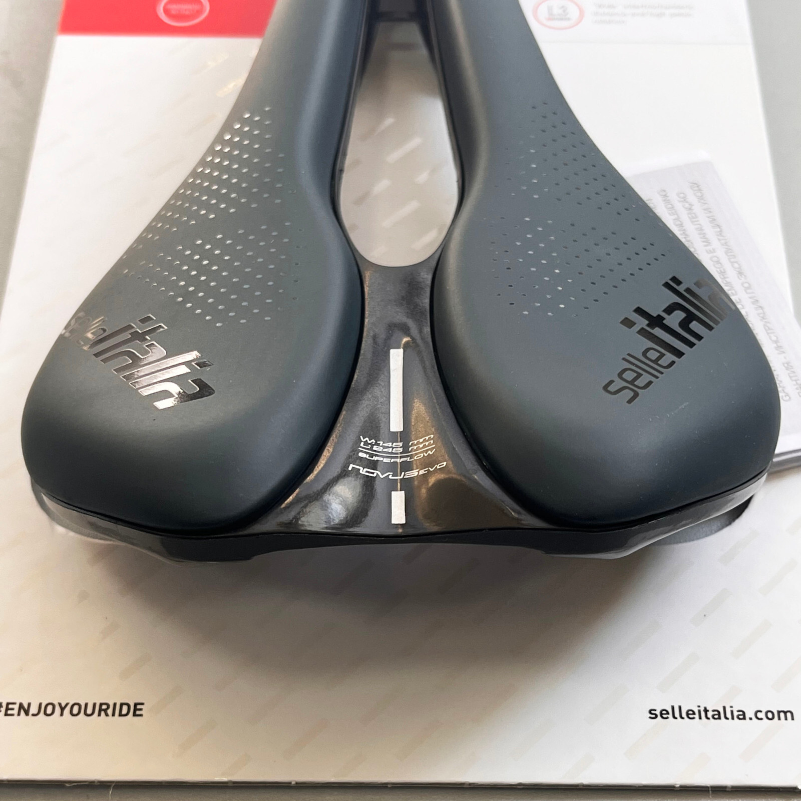 Selle Italia Novus Boost Evo L3 Gravel TM Superflow Saddle (Blue Granite)