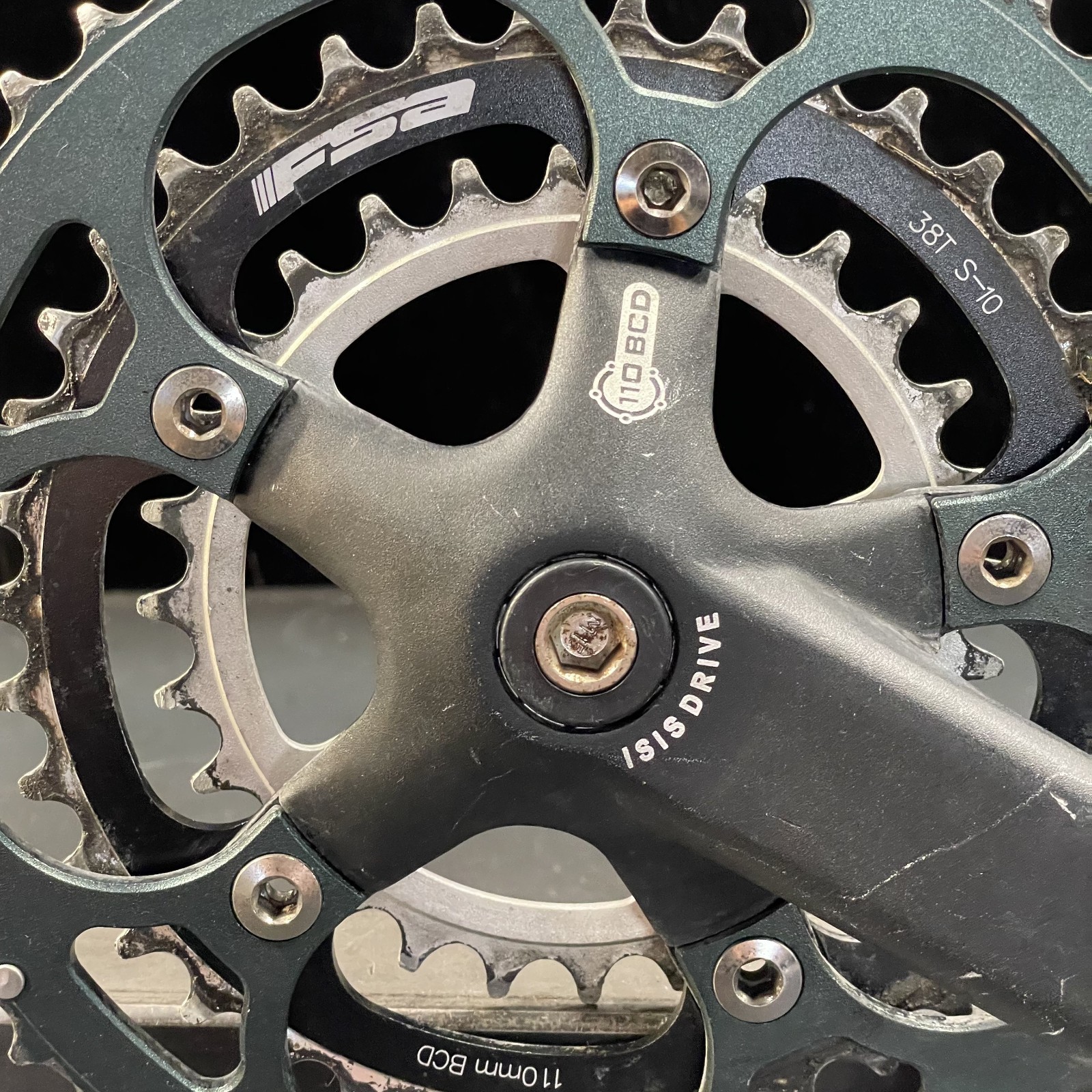 Black RPM Crankset – Triple – 175mm – ISIS – 48/38/28 – Used
