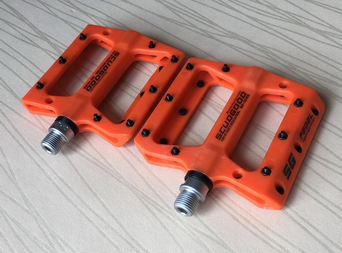 Road MTB Mountain Bike Fixie Bicycle Pedal Bearings Flat Pedals Polyamide Orange