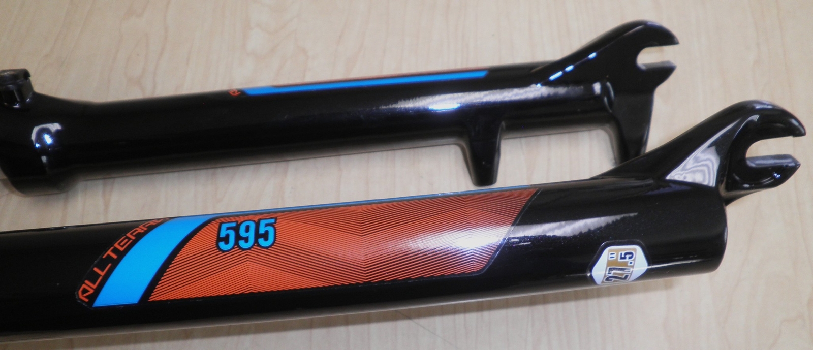 ZOOM ALL TERRA 595 27.5″ BLACK/ORANGE/BLUE SUSPENSION FORK BIKE PARTS 497-1