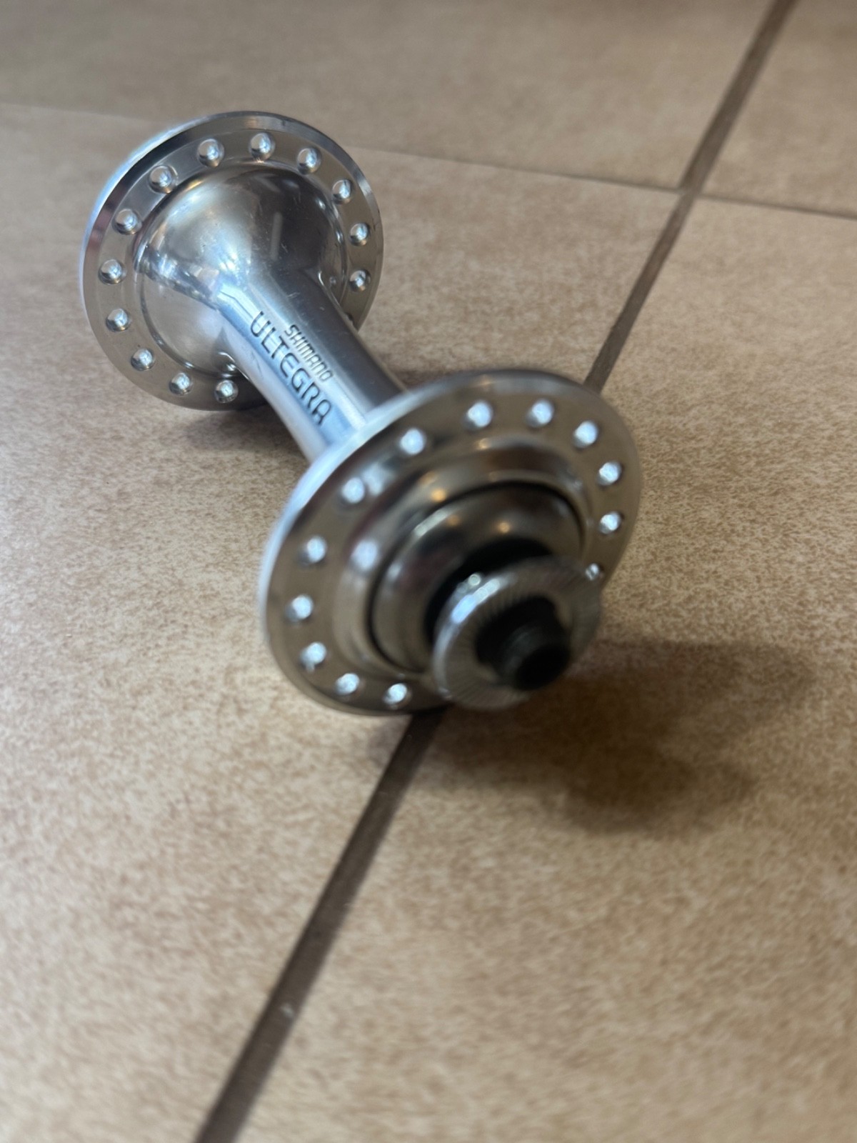 SHIMANO Ultegra HB-6500 32H Front Hub Silver 100mm NOS No QR Skewer