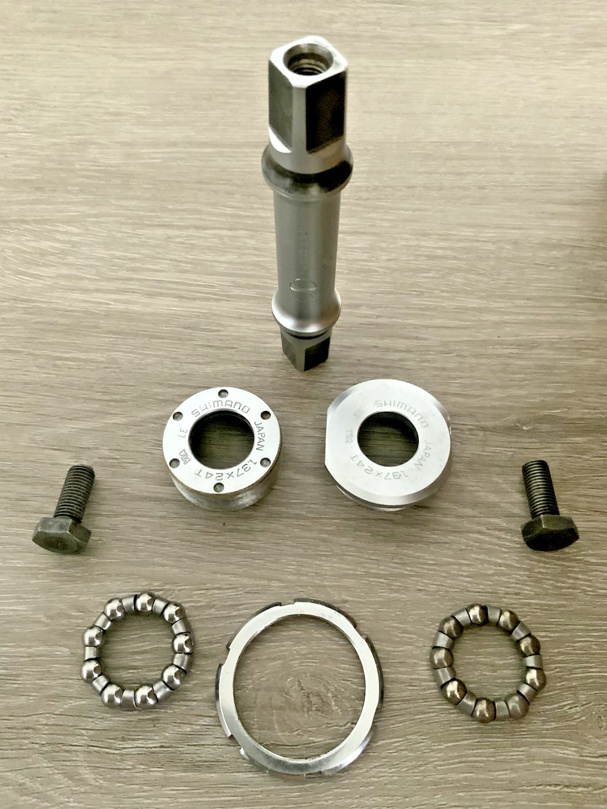 SHIMANO 600 BOTTOM BRACKET 68-114 MM BRITISH THREADED