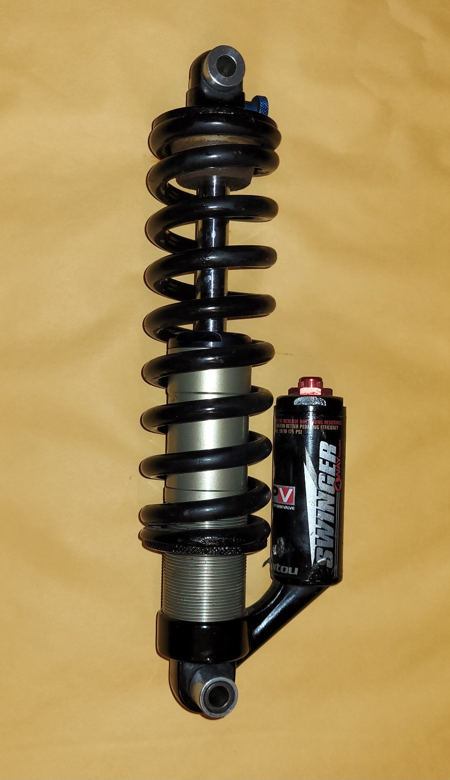 MANITOU SWINGER 4-WAY REAR COIL SHOCK 9.5 X 3.0 INCHES (241 x76mm)