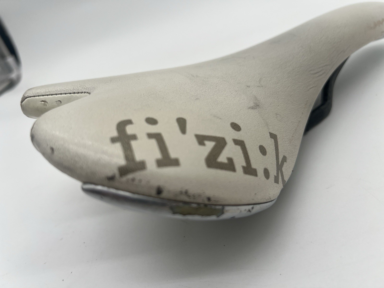 FIZIK ALIANTE ROAD BIKE SADDLE KIIUM RAILS CARBON TWIN FLEX