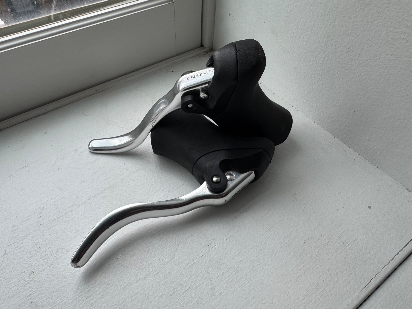 Tektro RL340 Aero Brake Levers Drop Bar Road Black 23.8 24.2 mm A6