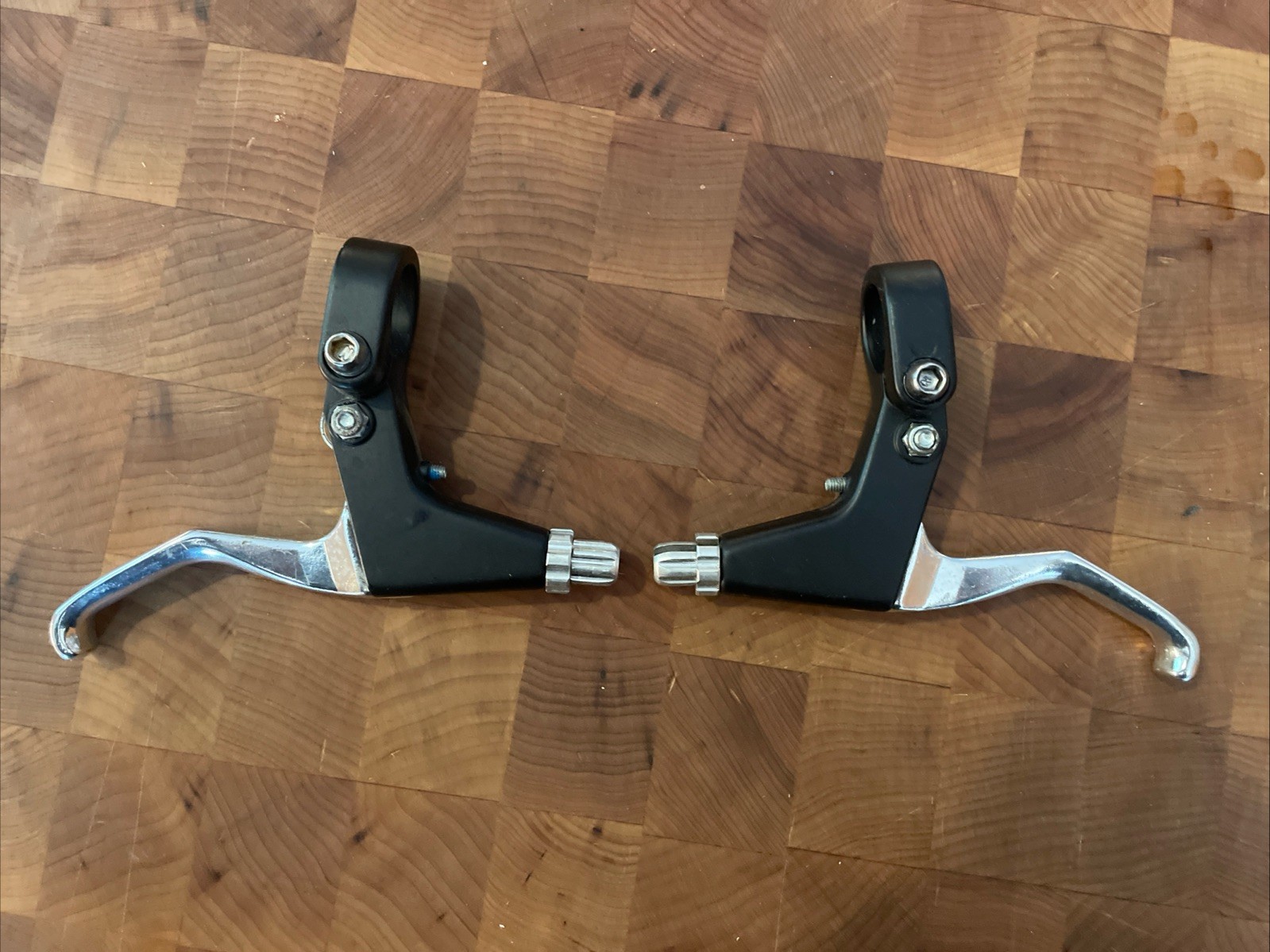 New-Old-Stock PRO-MAX 2-Finger Brake Levers • Black.
