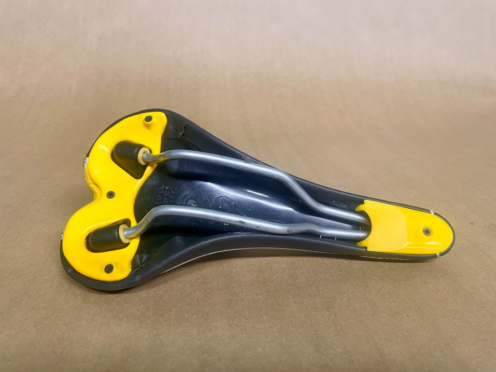 Selle San Marco Colnago Hoskar Saddle, yellow/white embroidered, steel rails