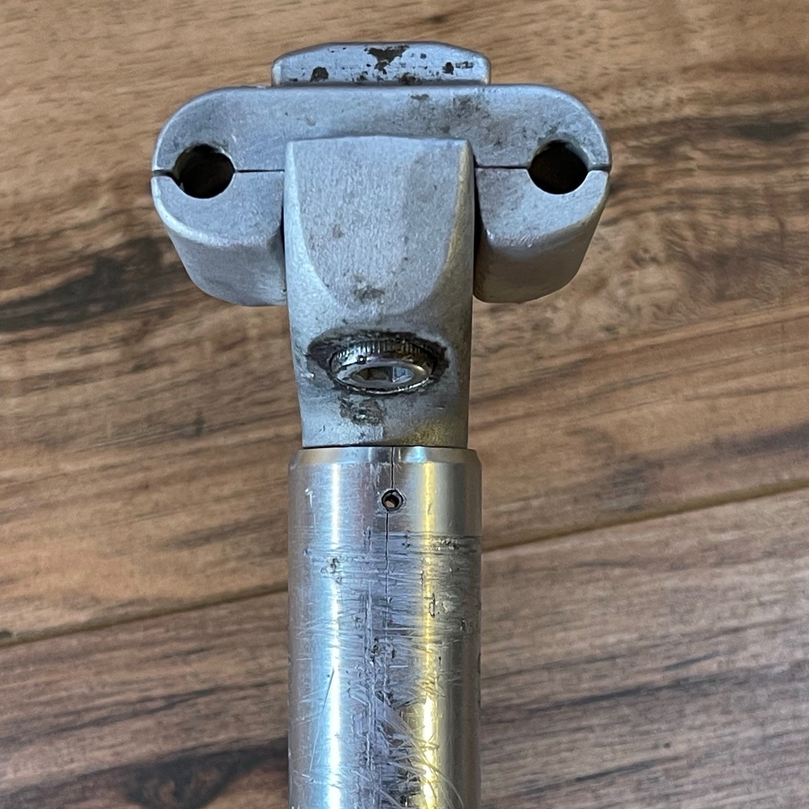 SR Sakae Laprade Aluminum Seatpost 26.6 x 230 Silver 