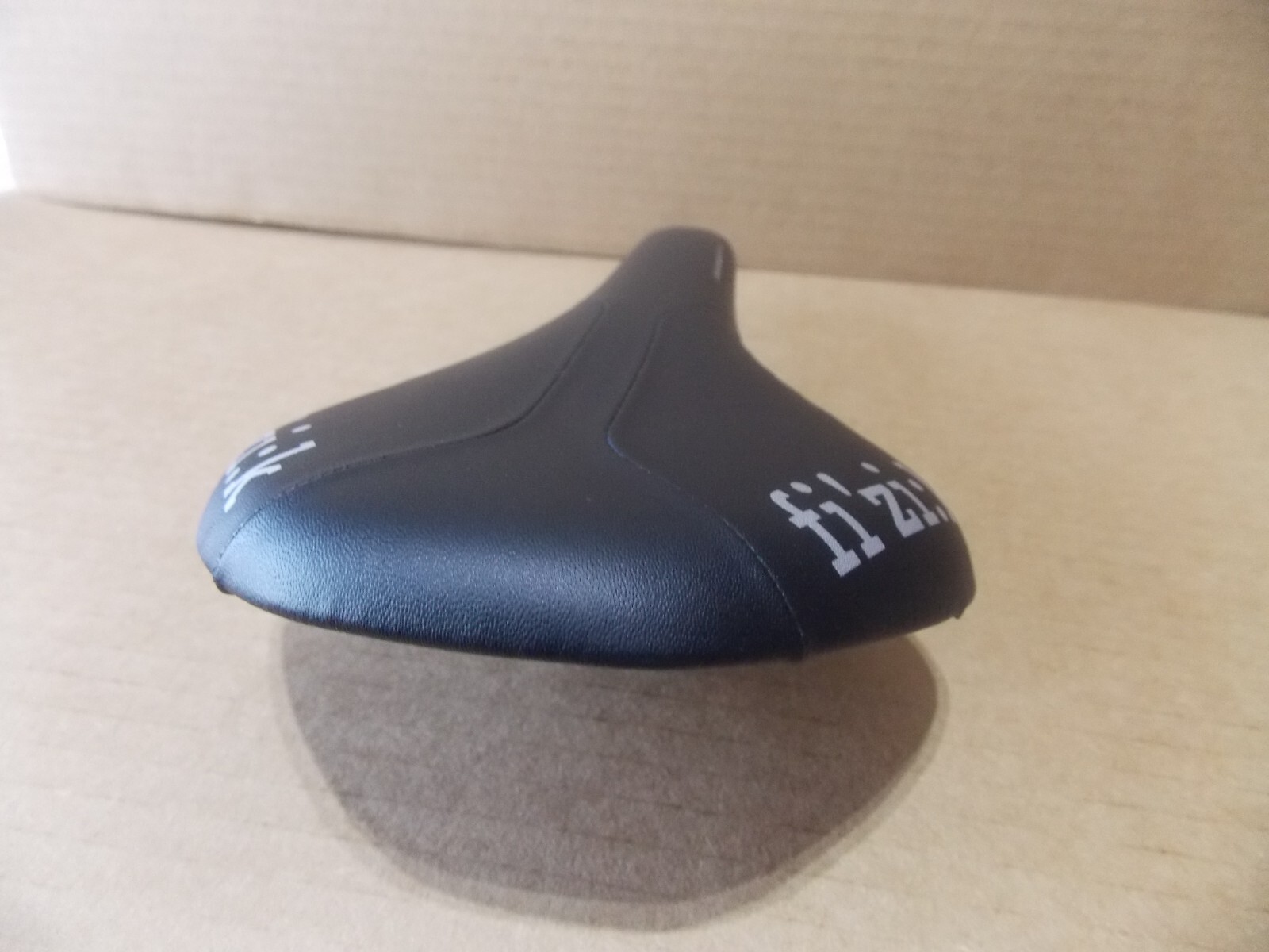 Fizik Antares R5 Bicycle Bike Saddle with Manganese Seat Rails nyc54