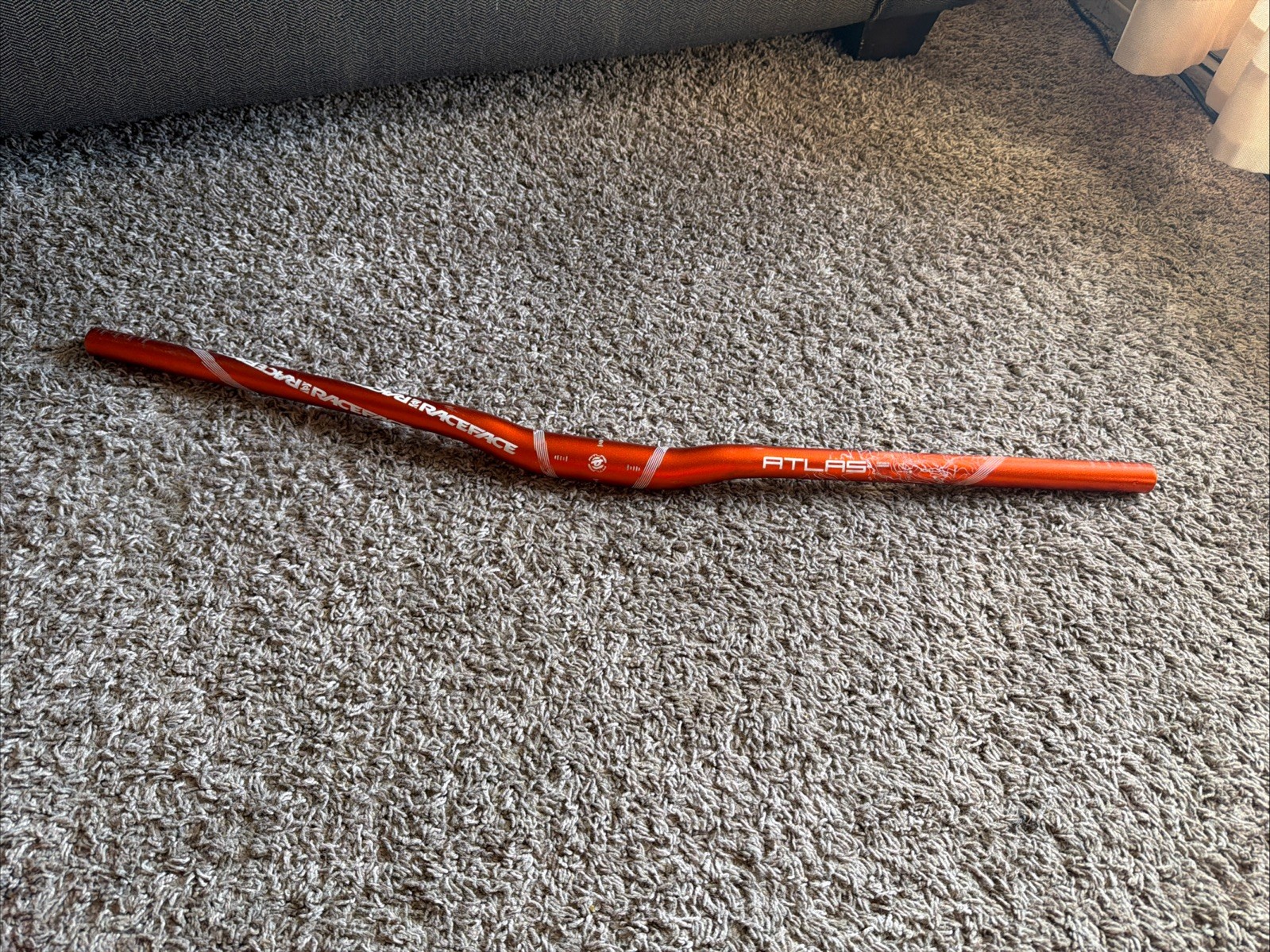 Race Face Atlas MTB Mountain Bike Riser Bar 785mm x 31.8 x 13 mm rise – Orange