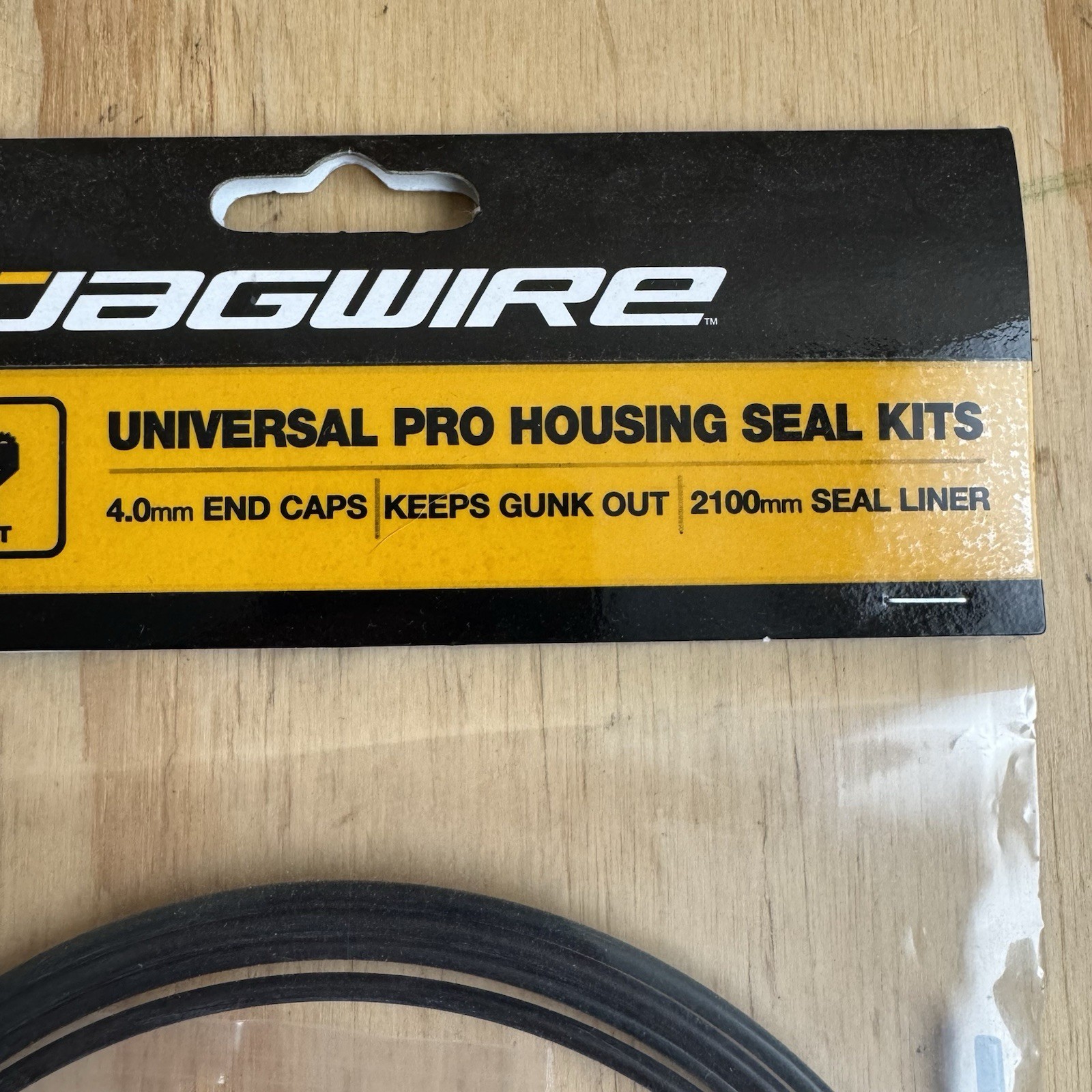 Jagwire Universal Pro Housing Shift Seal Kit Black 2100mm Seal Liner 4mm NEW