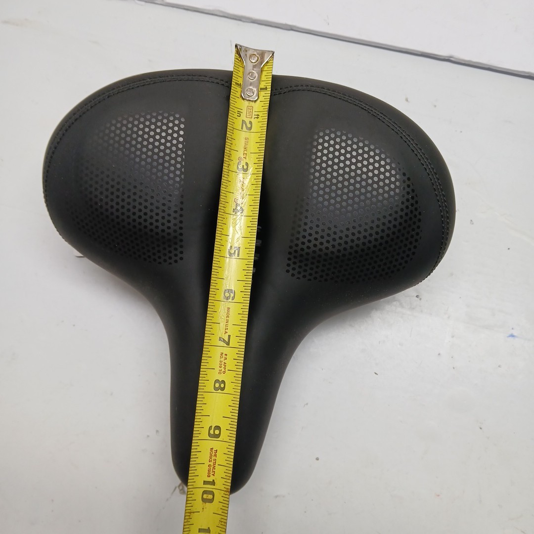 Oversized Comfort Bike Seat Comfortable Replacement Bicycle Seat Gel Buttvents