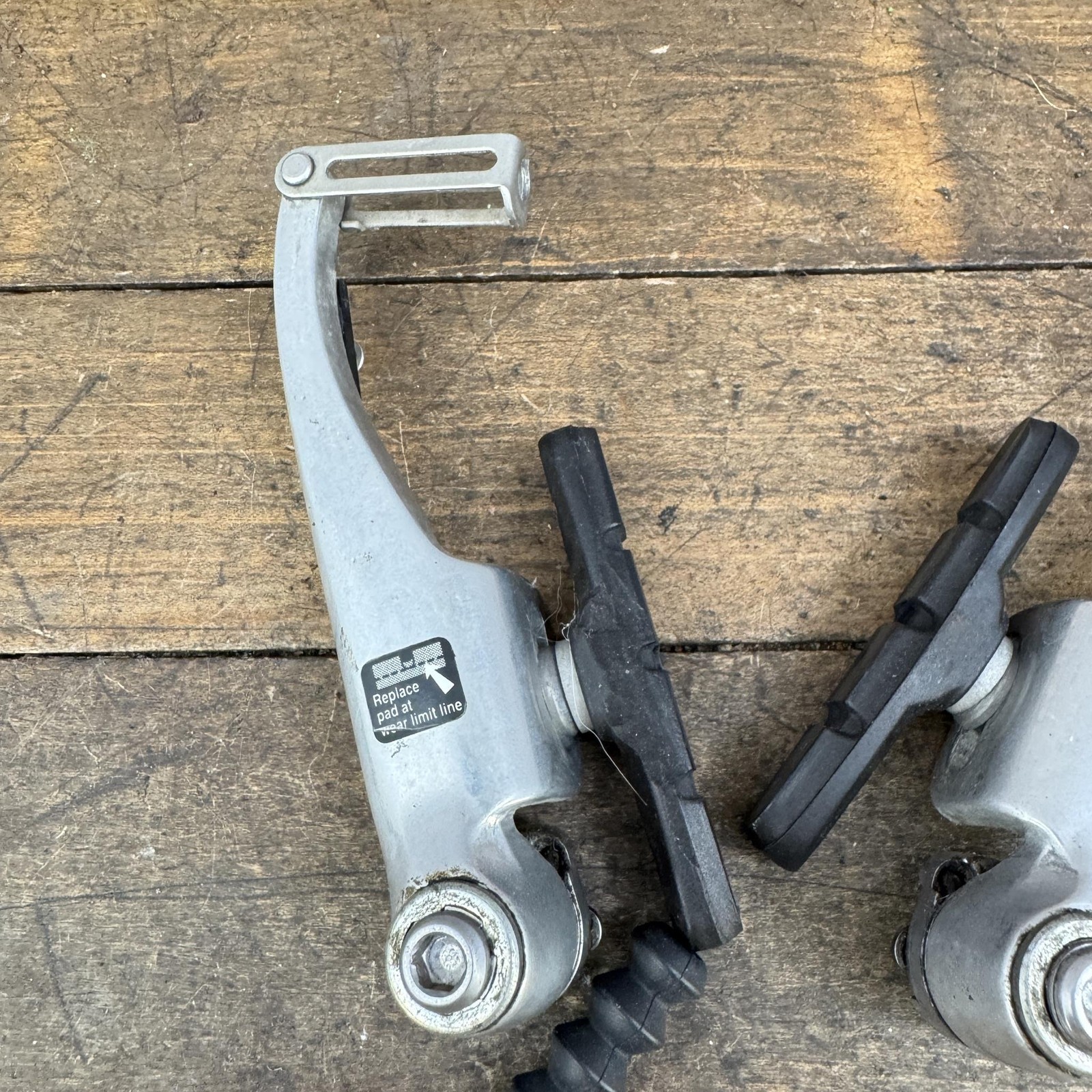 Shimano BR-M600 V-Brake Caliper Single Silver 90s MTB Trekking BMX Bike
