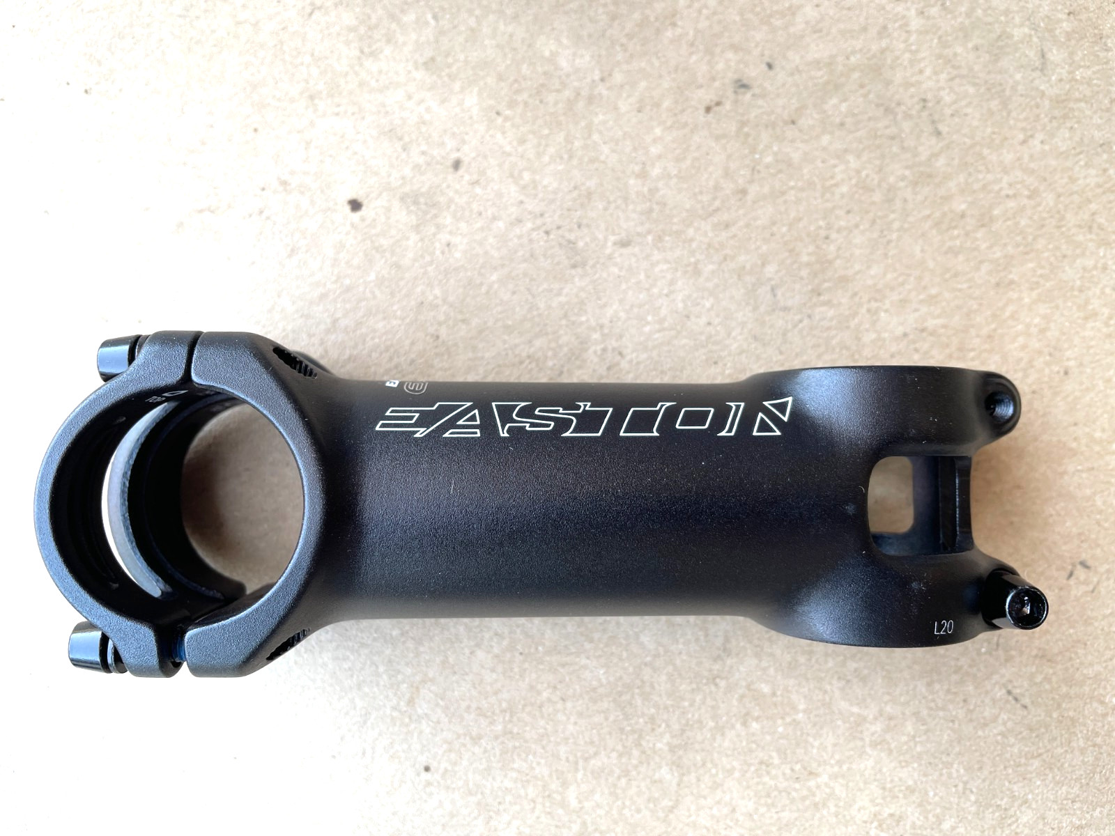 Easton EA90 1 1/8″ Threadless Stem Black 0 deg 100mm 31.8 clamp NIB/NOS