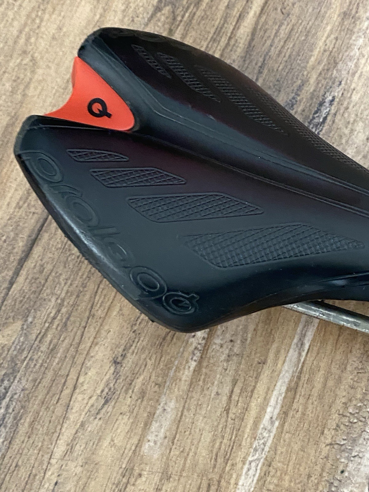 Prologo Q Saddle Road Gravel Bike Seat Black Red White Cycling