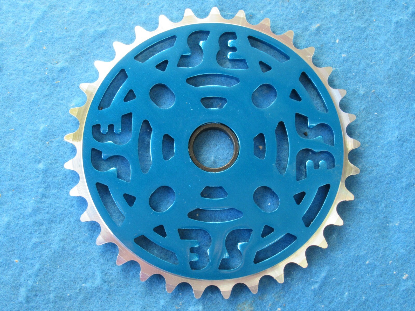 SE BMX Painted Blue 33T Chainring w/Adapter for 1/2″ x 1/8″ Chains – New