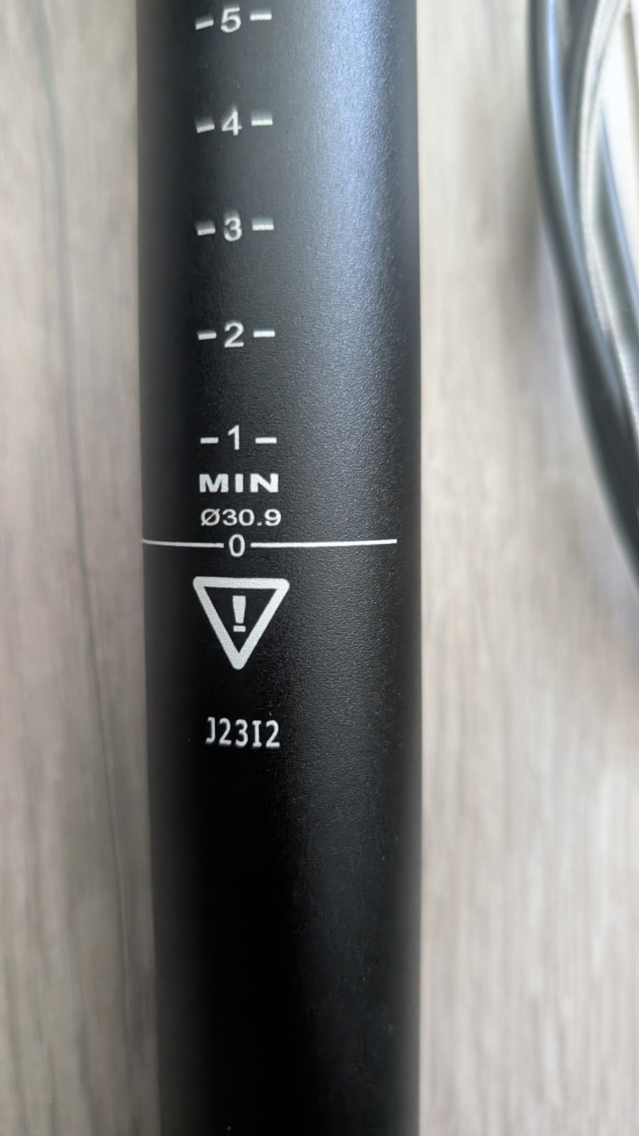 TranzX 30.9 Dropper Seatpost 410mm length 120mm travel Remote Lever New Take Off