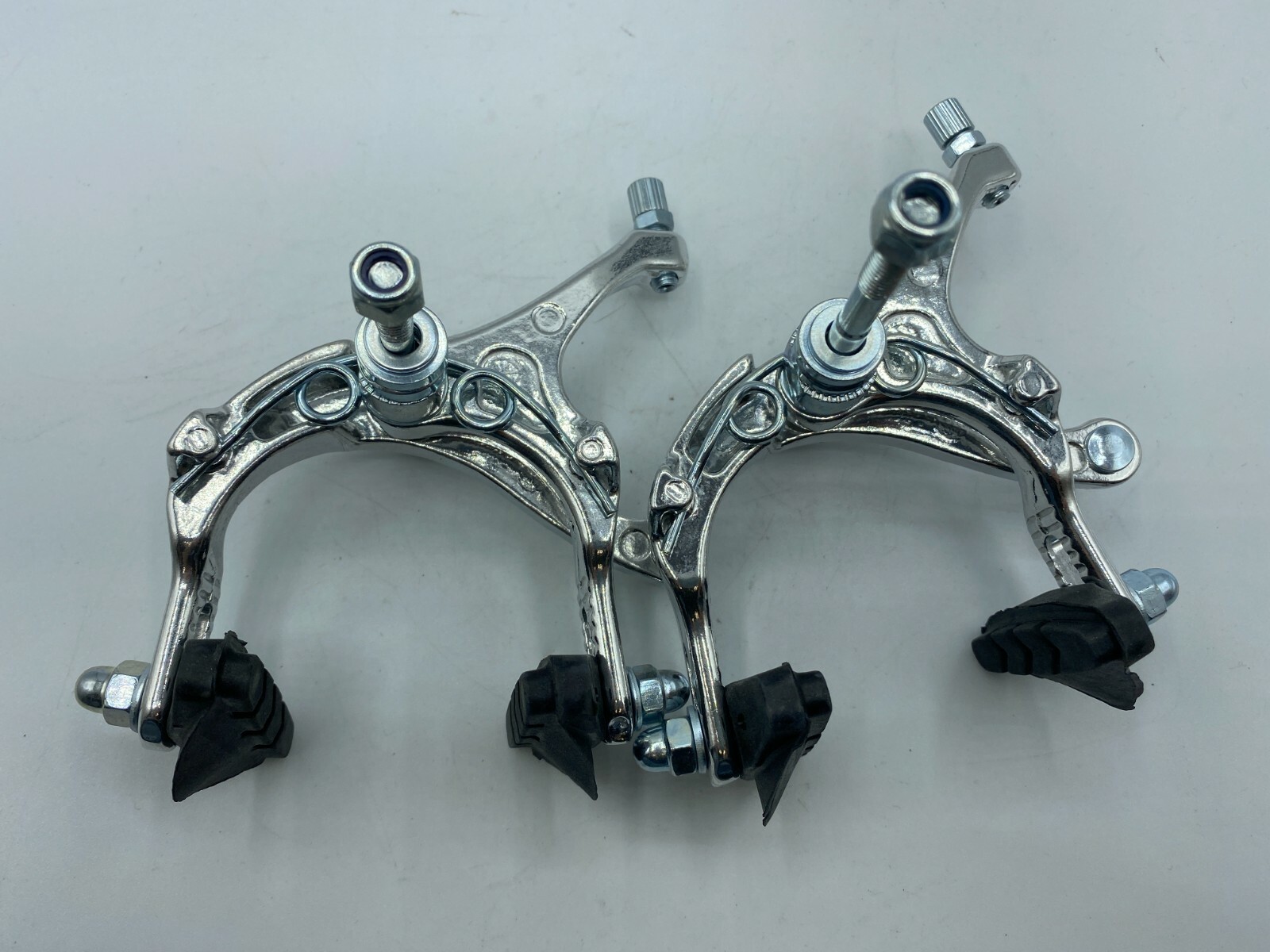 PAIR 700C ROAD BIKE BICYCLE ALUMINUM SIDE PULL CALIPER BRAKE FRONT + REAR SILVER