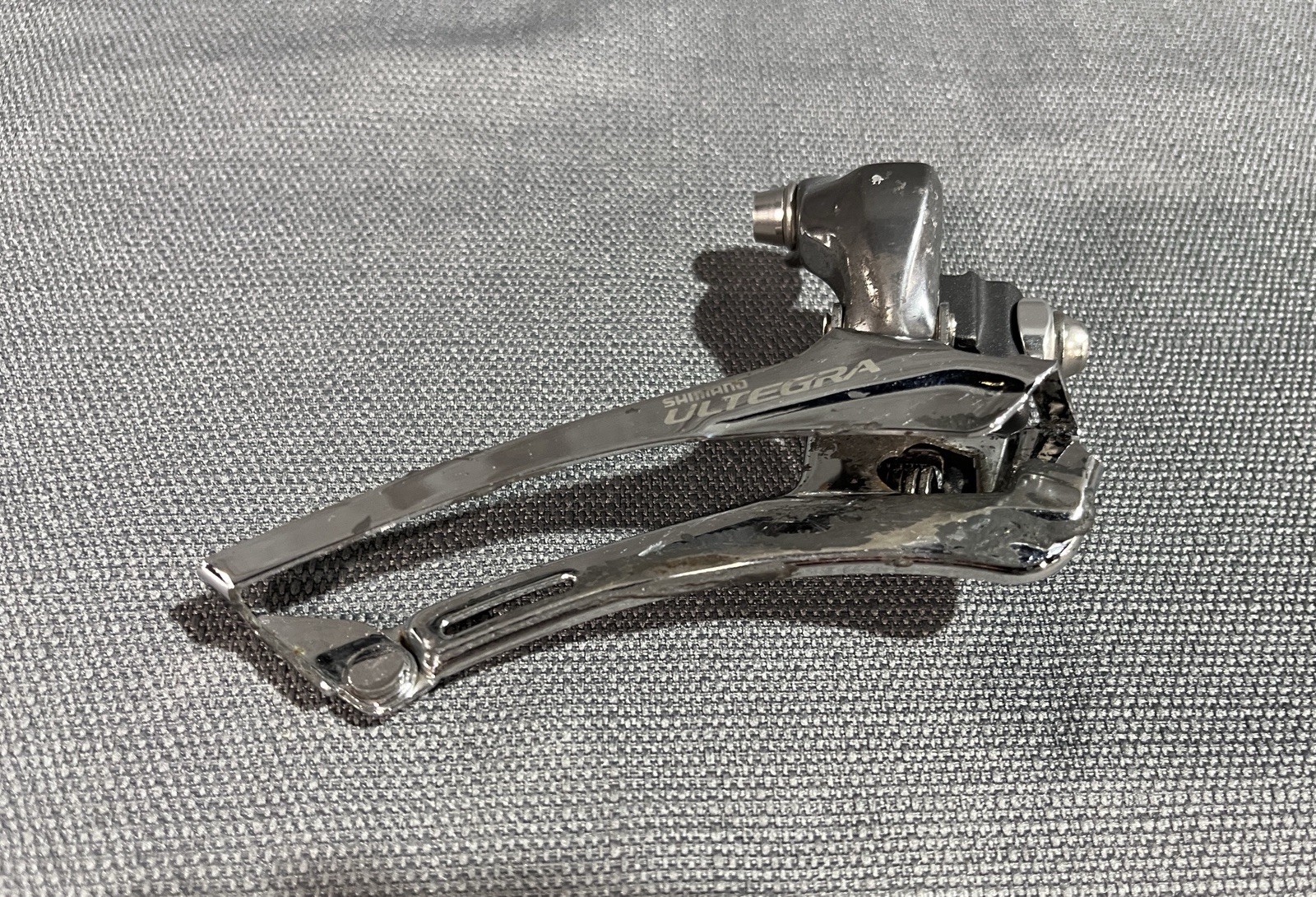 Shimano Ultegra FD-6700 Front Derailleur 2×10 Braze-on Bottom Pull Road Bike