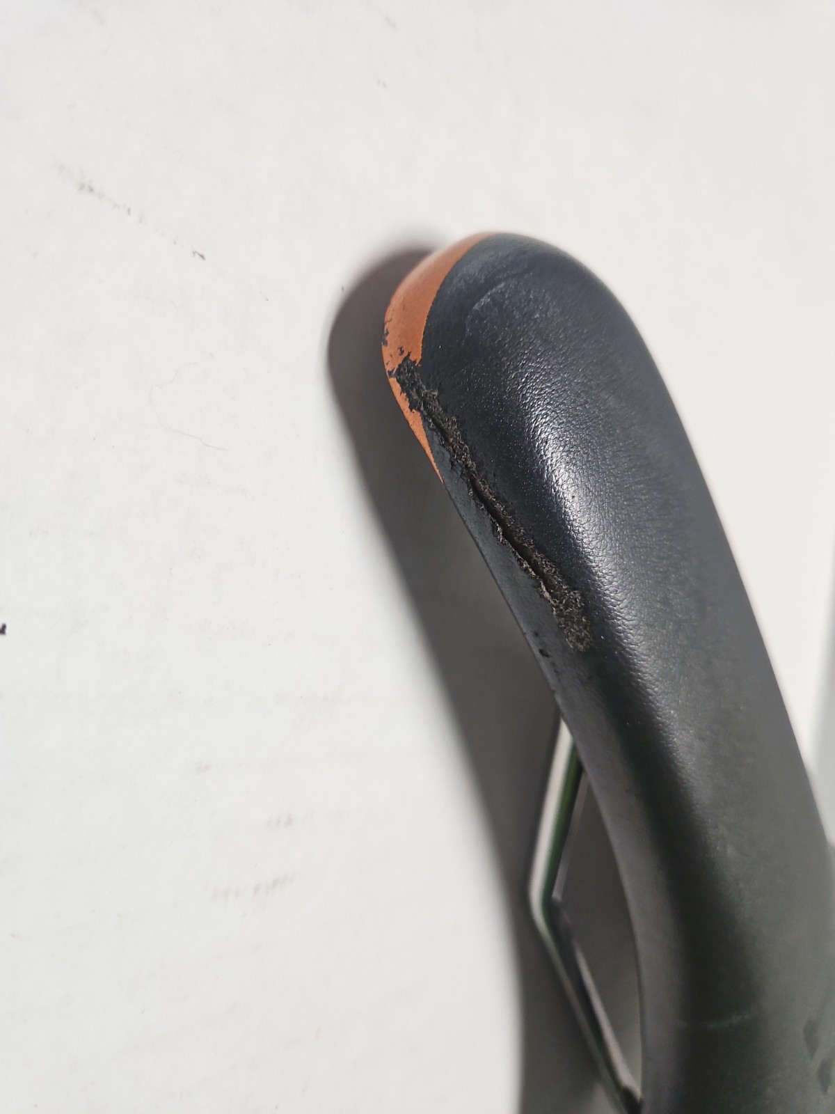 Fizik Tundra M3 125mm 7x7mm Kium Rails Bike Saddle 236g