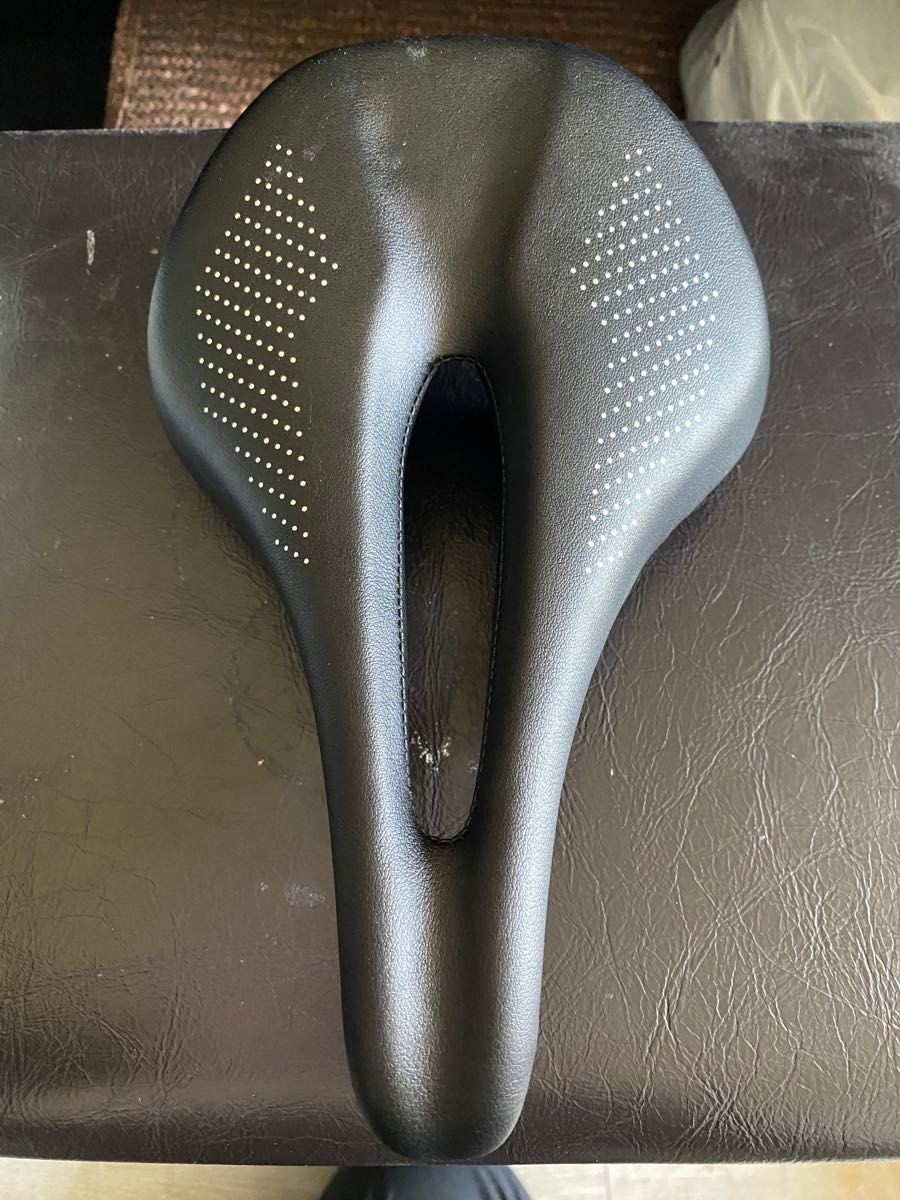ELITA ONE Bicycle Saddle Lightweight 125g Road MTB Cross Bike Used
